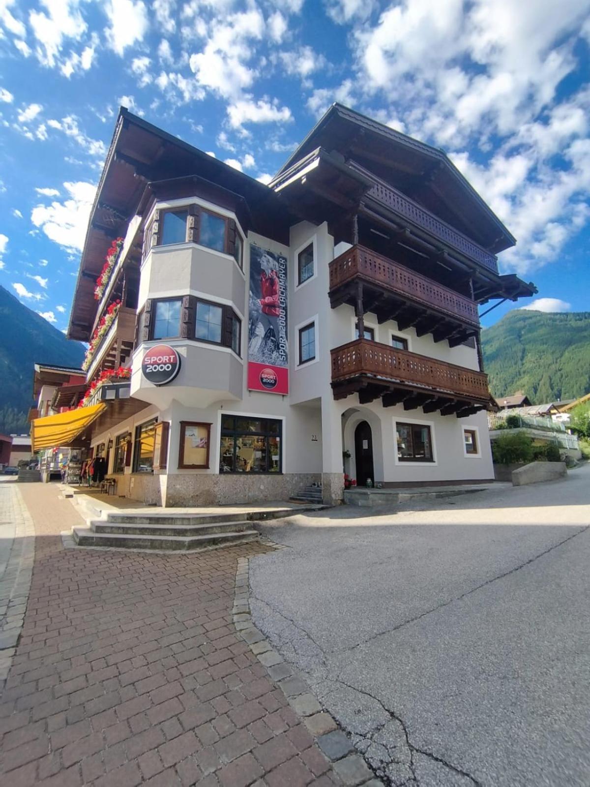 Pension Lachmayer Krimml Exterior photo